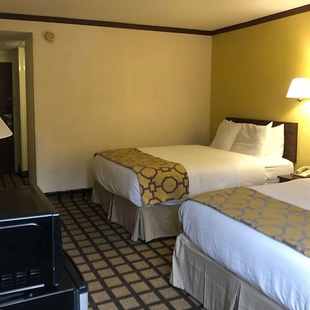 Baymont By Wyndham Queensbury/Lake George Bagian luar foto