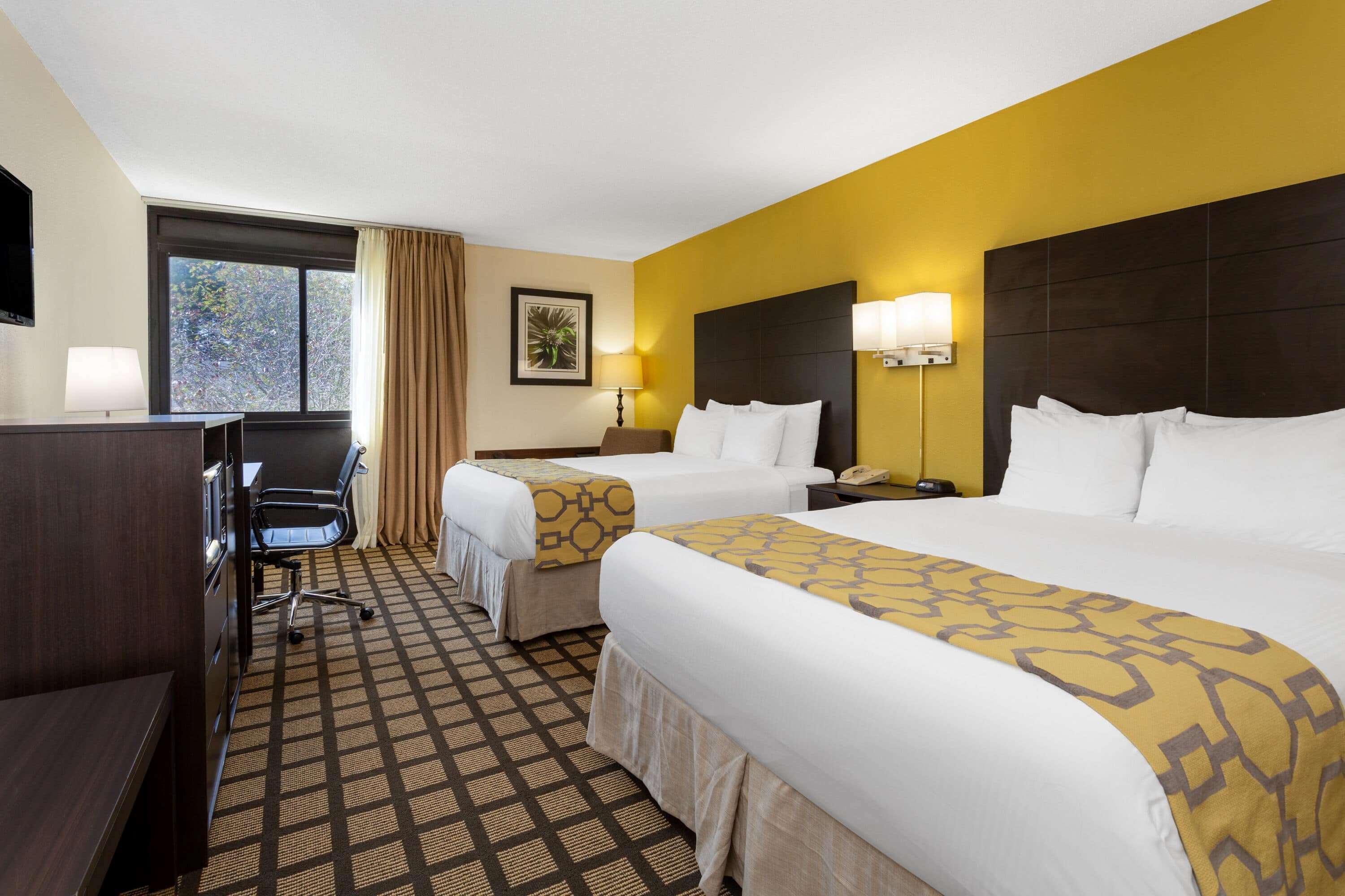 Baymont By Wyndham Queensbury/Lake George Bagian luar foto