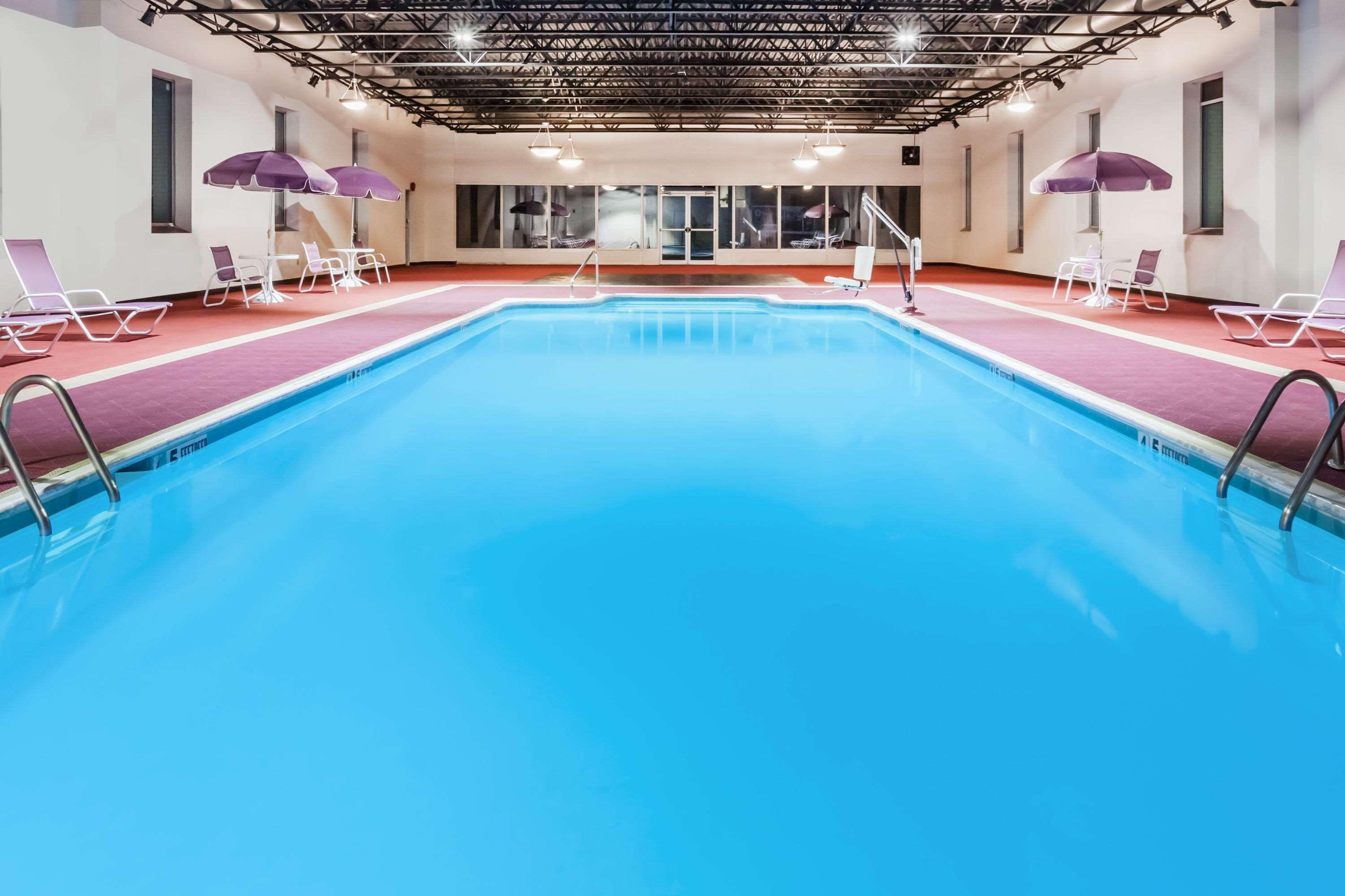 Baymont By Wyndham Queensbury/Lake George Bagian luar foto