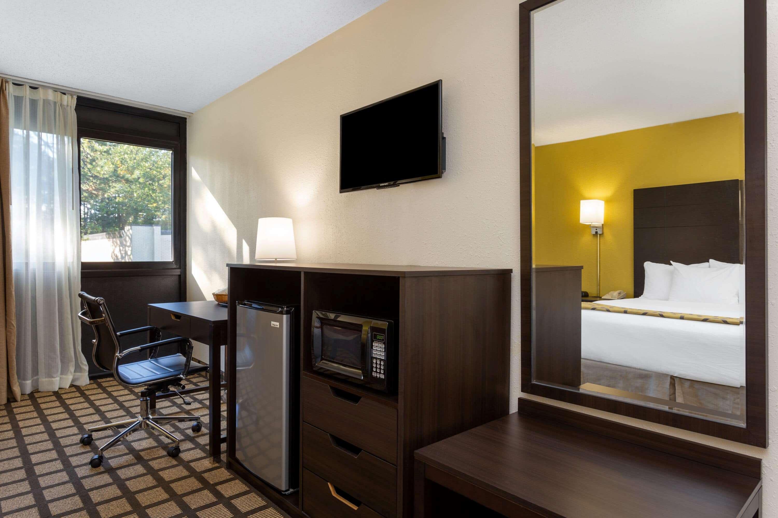 Baymont By Wyndham Queensbury/Lake George Bagian luar foto