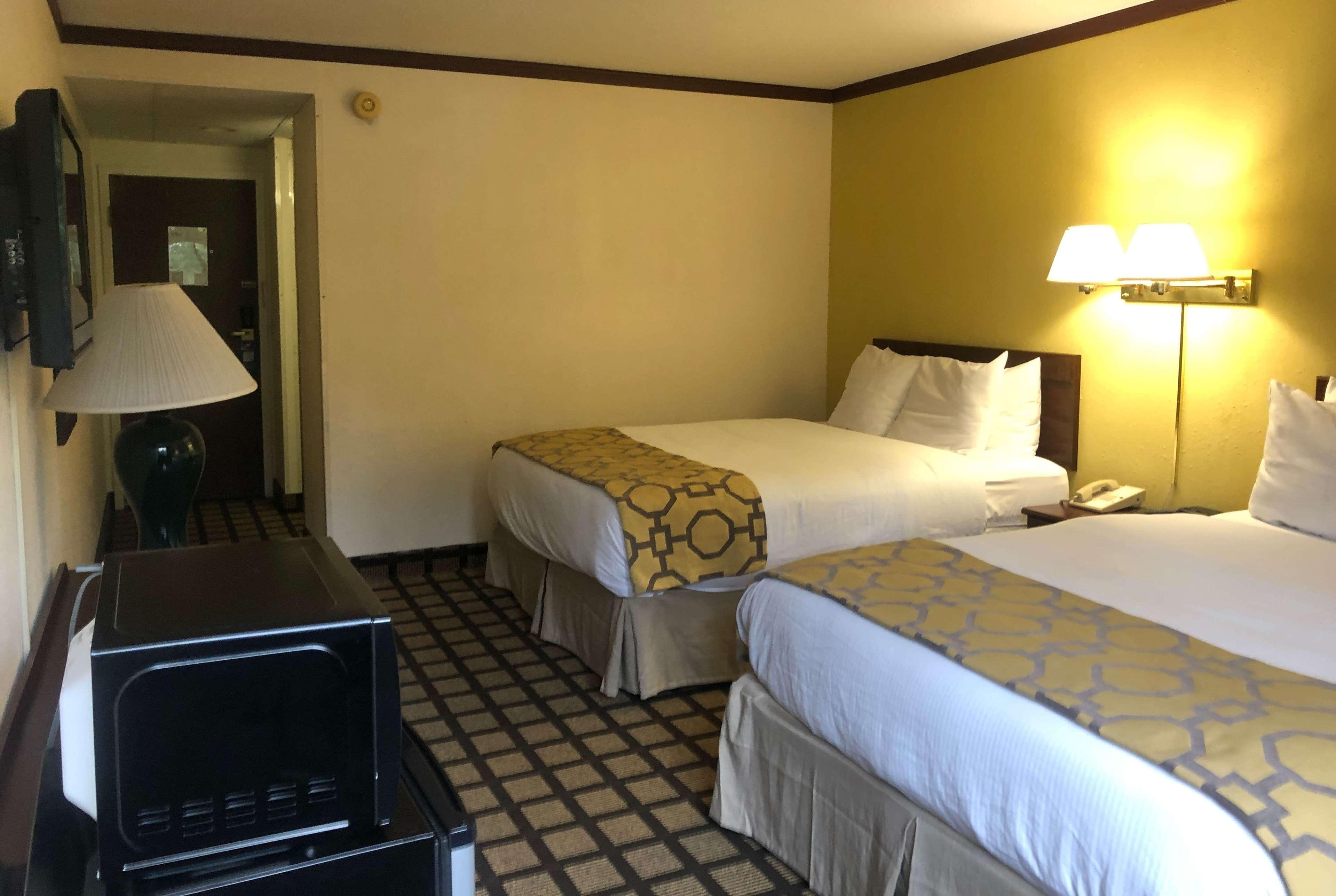 Baymont By Wyndham Queensbury/Lake George Bagian luar foto